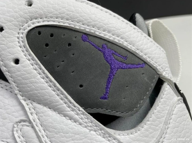 Chep Onekick CU9307-100 (2021) 7 Retro Jordan Flint 0731